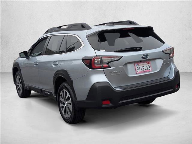 Certified 2025 Subaru Outback Premium image 8