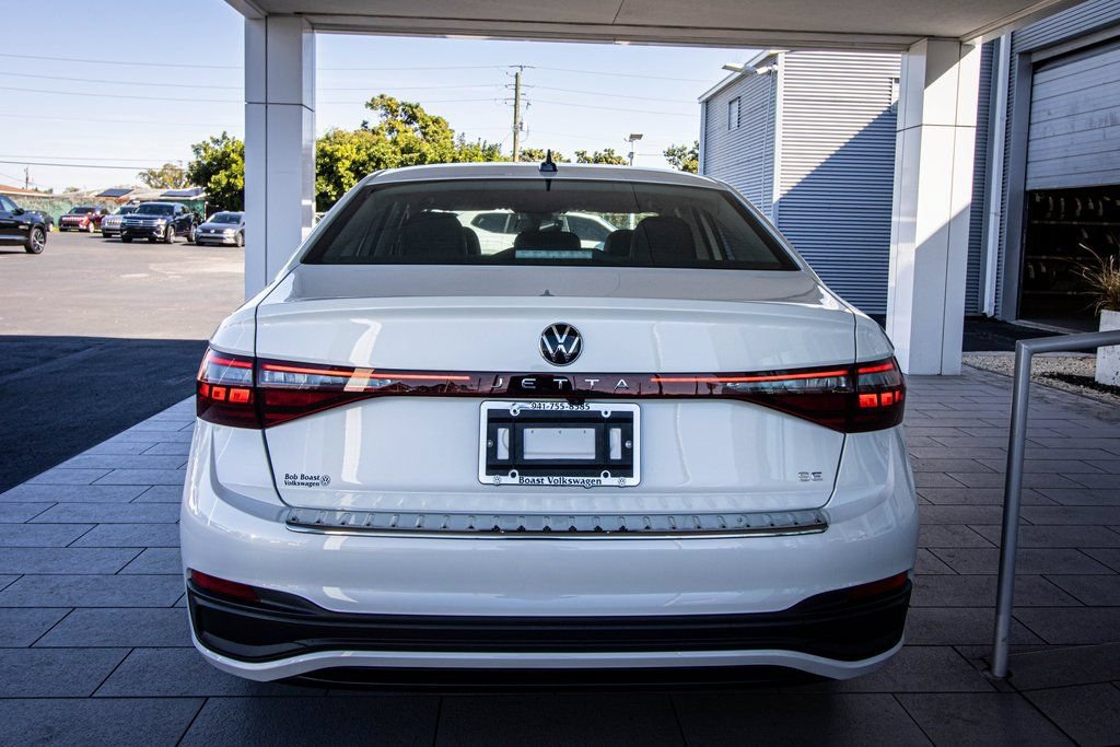 New 2026 Volkswagen Jetta SE FWD image 15