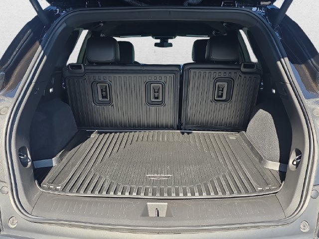 Certified 2024 Cadillac XT5 Luxury w/ LPO, Floor Liner Package AWD/4WD image 12