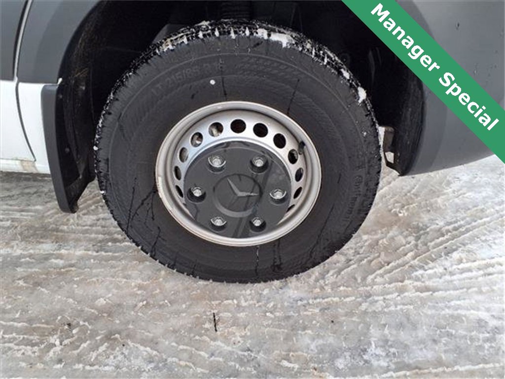 Used 2023 Mercedes-Benz Sprinter 3500 image 32