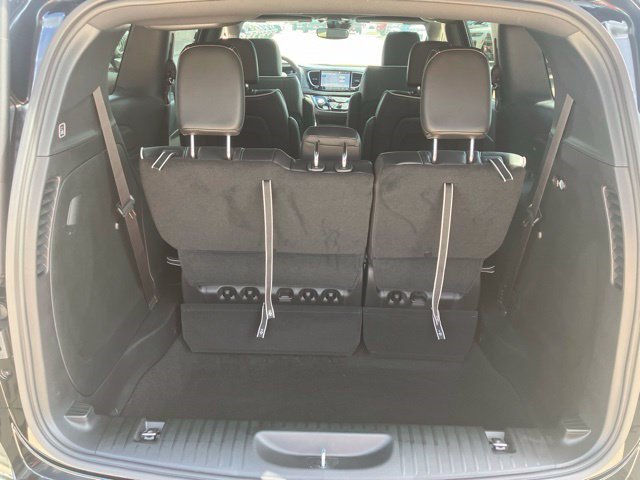 New 2027 Chrysler Pacifica Limited AWD/4WD image 27