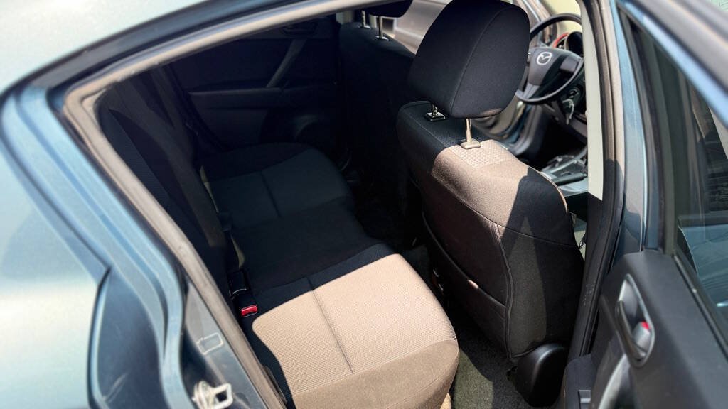 Used 2010 MAZDA MAZDA3 i Sport FWD image 18
