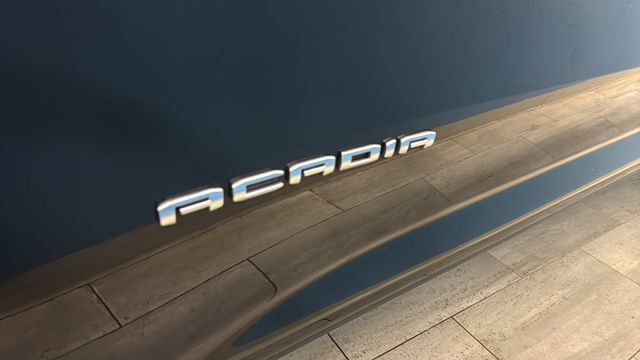 Used 2024 GMC Acadia Elevation w/ Trailering Package image 11