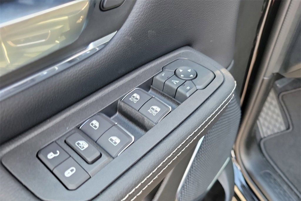 New 2026 RAM 1500 Laramie w/ Sport Appearance Package image 17