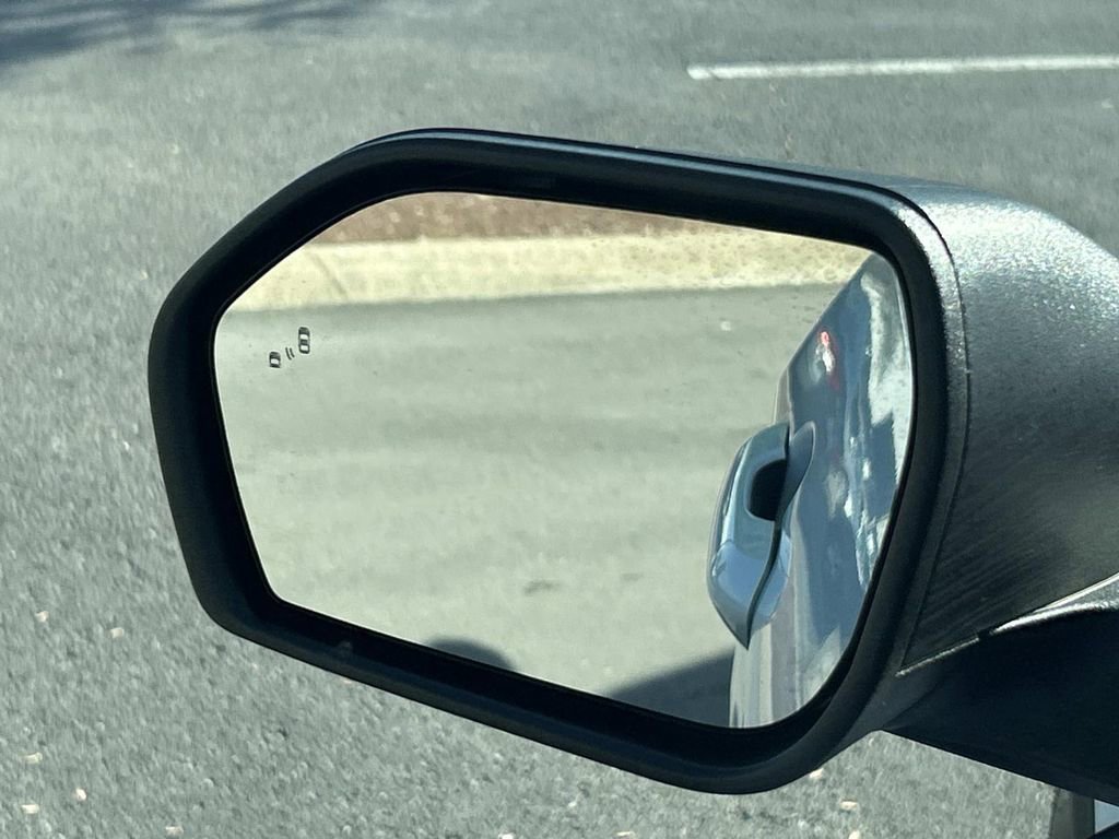 Used 2025 Ford Explorer Active image 16