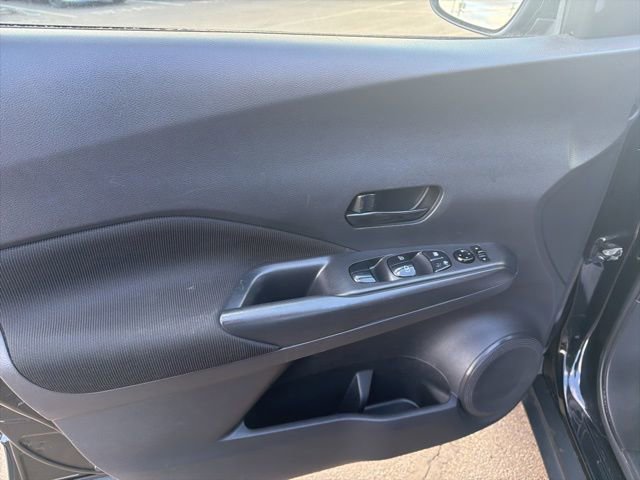 Used 2021 Nissan Kicks S image 23