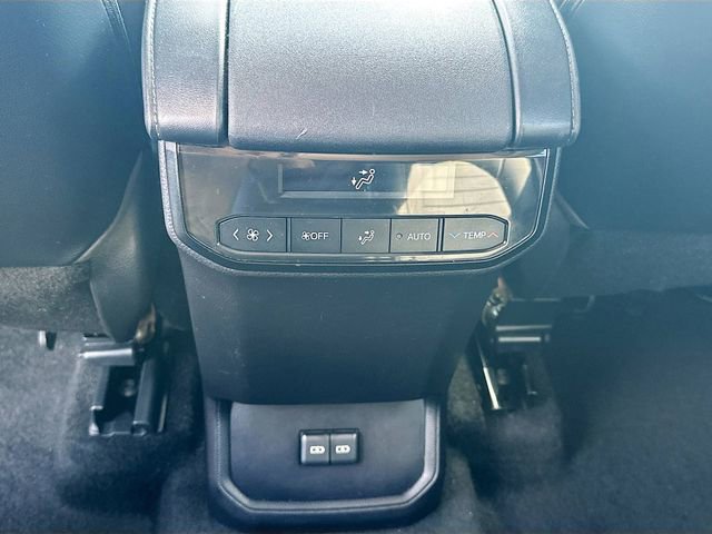 Used 2022 Toyota Highlander XLE image 26