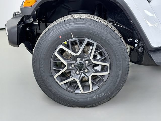 New 2026 Jeep Wrangler Unlimited Sahara AWD/4WD image 29