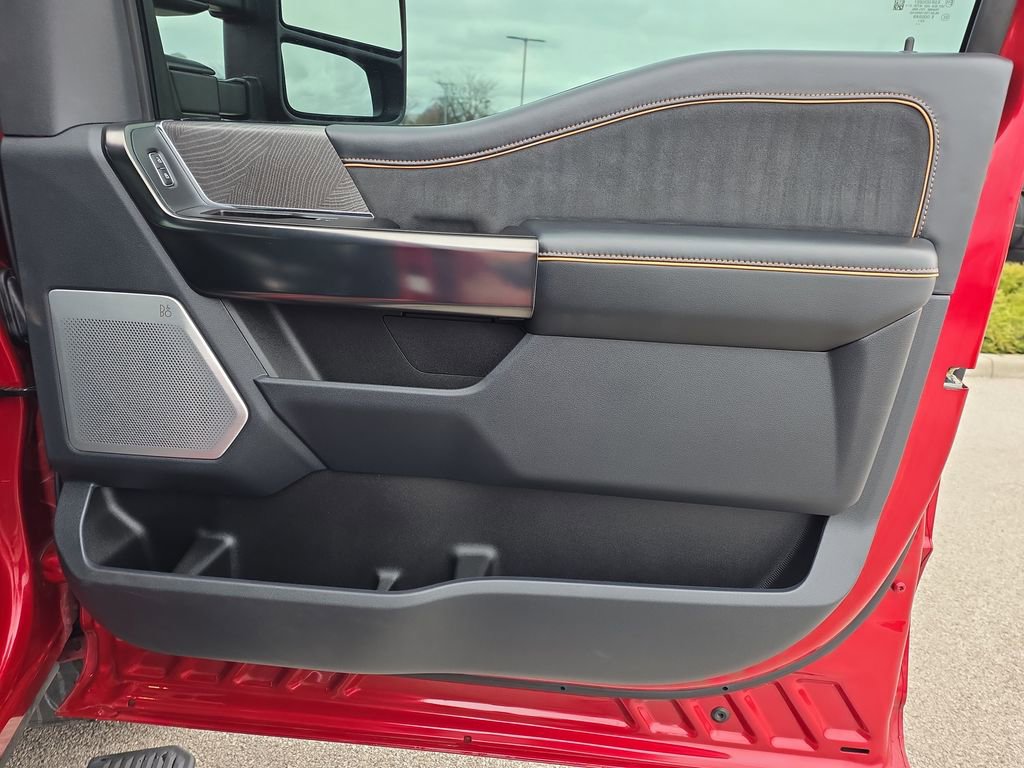 Used 2024 Ford F250 Platinum w/ FX4 Off-Road Package image 17