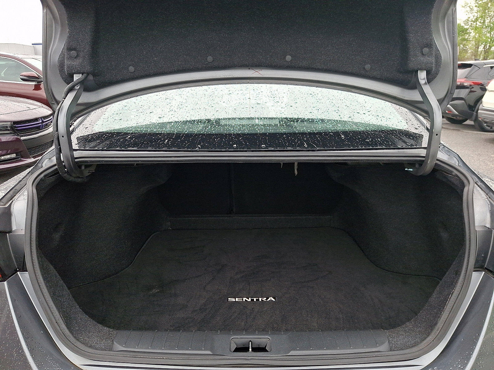 Certified 2020 Nissan Sentra SV FWD image 28