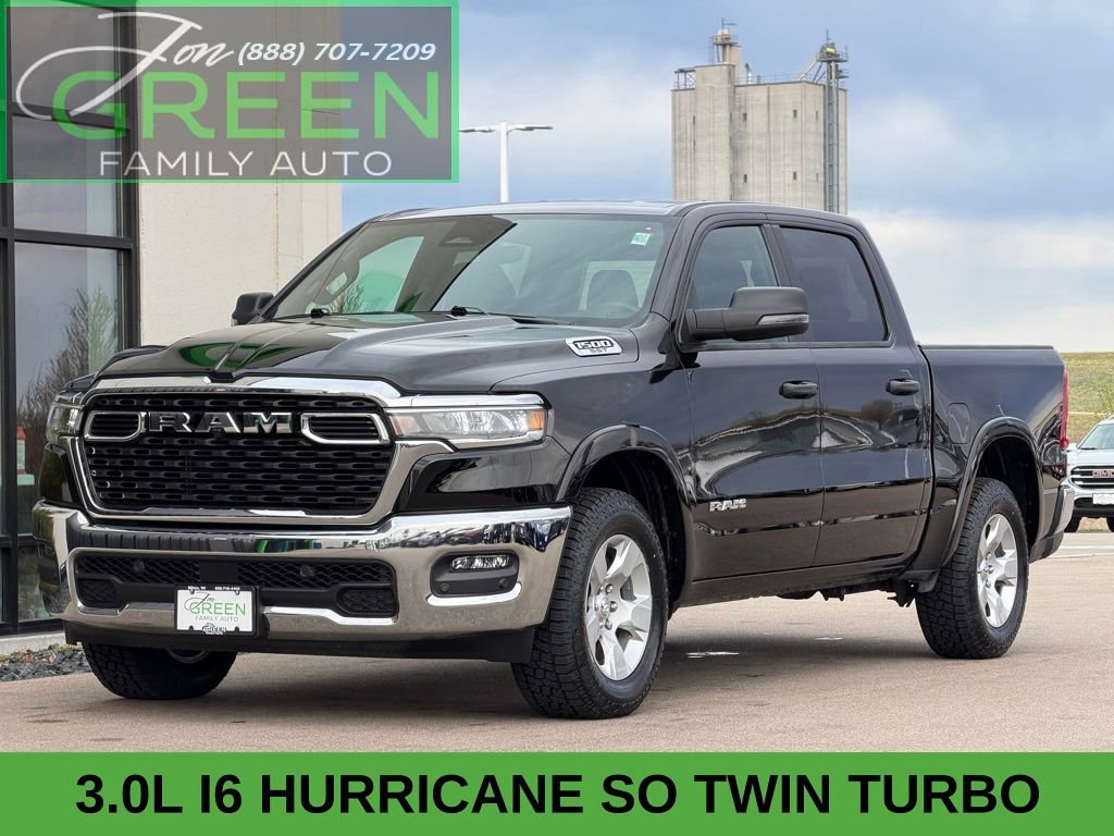 Used 2025 RAM 1500 Big Horn AWD/4WD image 1