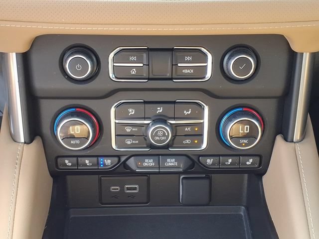 Used 2024 Chevrolet Tahoe Premier w/ Premium Package AWD/4WD image 20