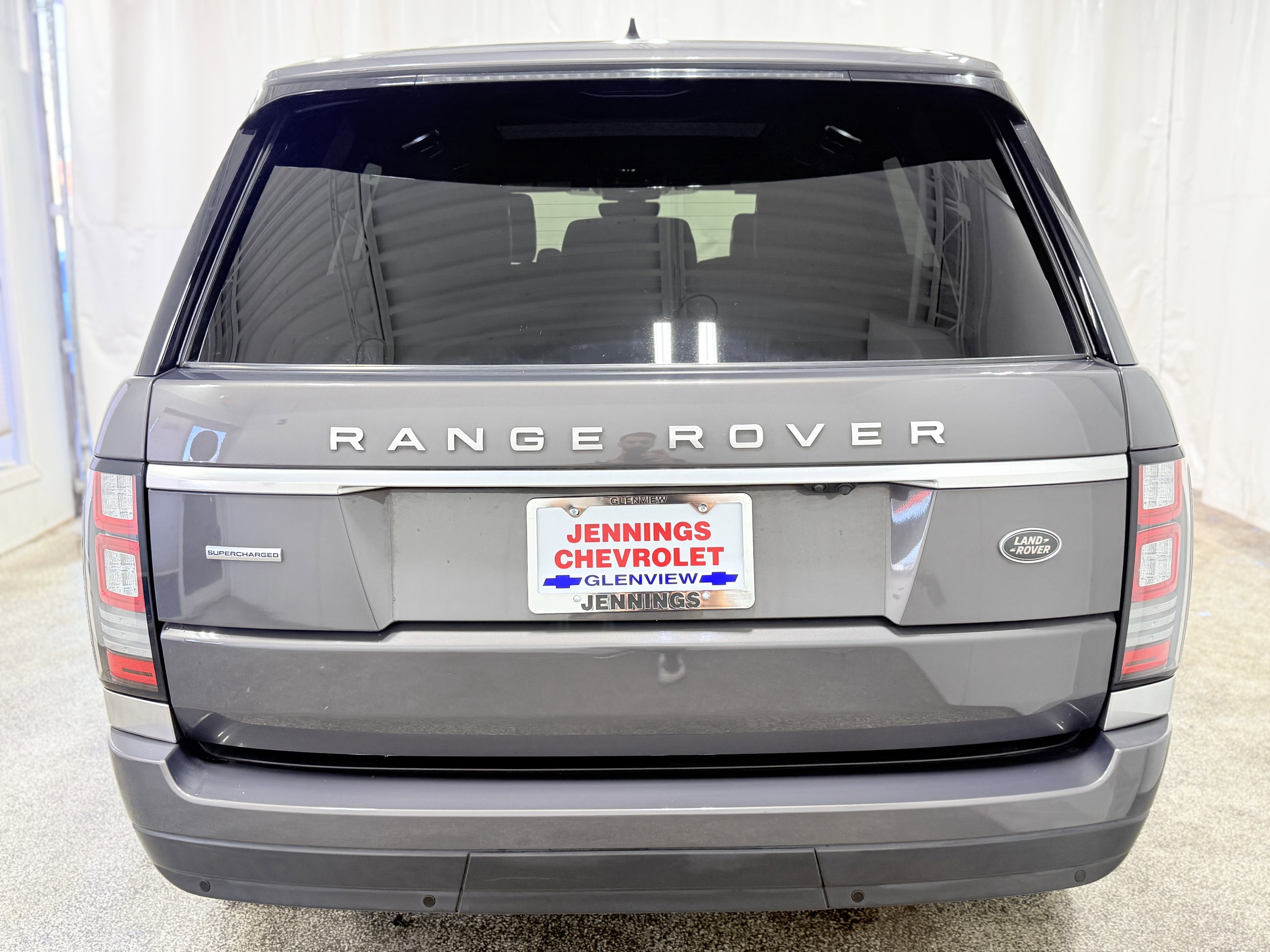 Used 2017 Land Rover Range Rover Supercharged image 12