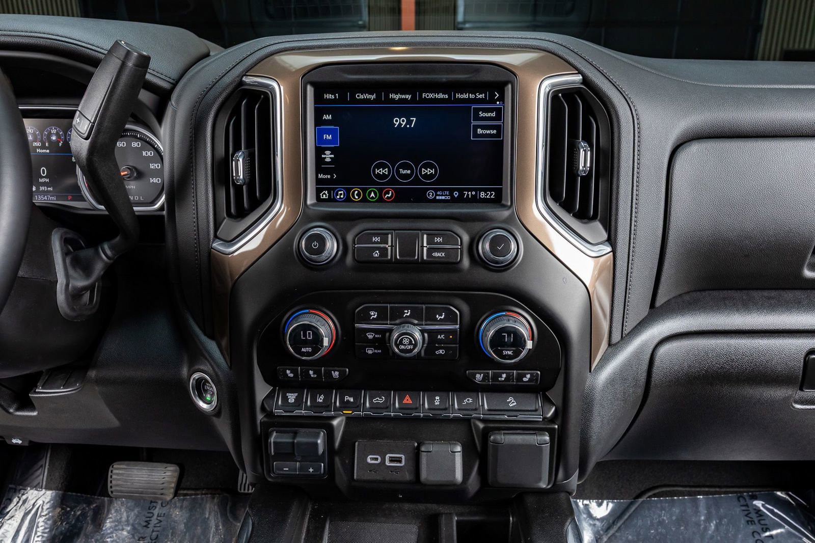 Used 2023 Chevrolet Silverado 3500 High Country w/ Z71 Off-Road Package image 23