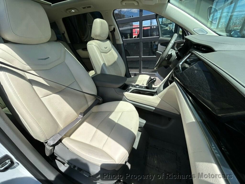 Used 2022 Cadillac XT6 Premium Luxury w/ LPO, Floor Liner Package AWD/4WD image 25