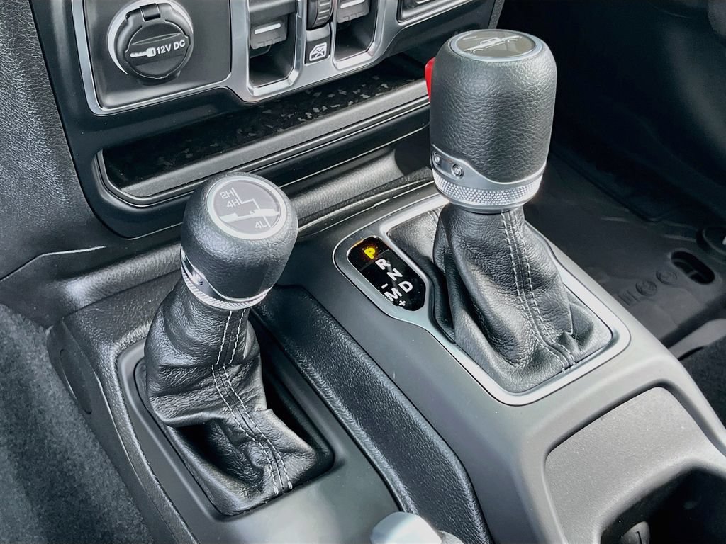 New 2026 Jeep Gladiator Sport AWD/4WD image 16