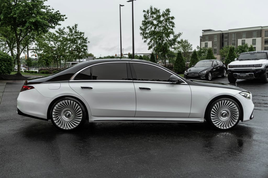 Used 2021 Mercedes-Benz S 580 4MATIC Sedan image 3