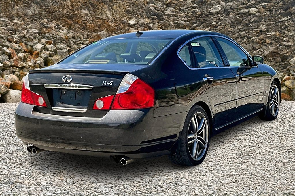 Used 2007 INFINITI M45 Sport w/ Technology Pkg image 2