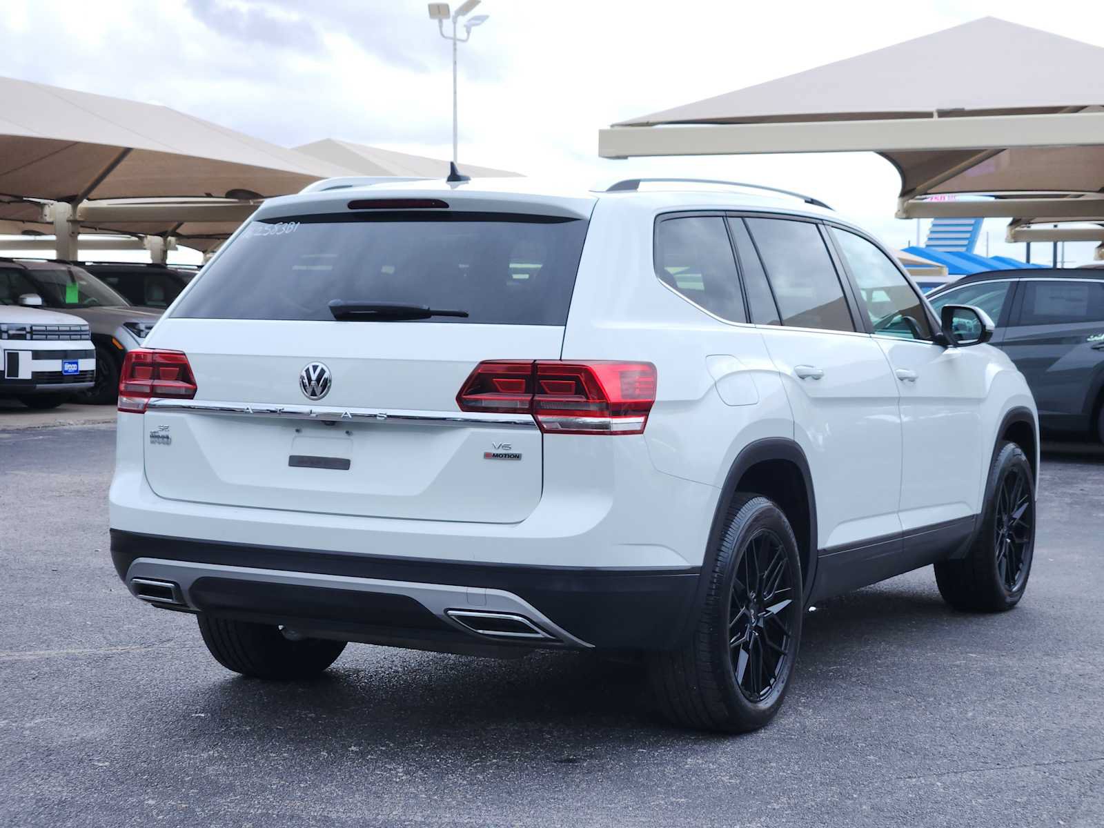 Used 2018 Volkswagen Atlas SE AWD/4WD image 7