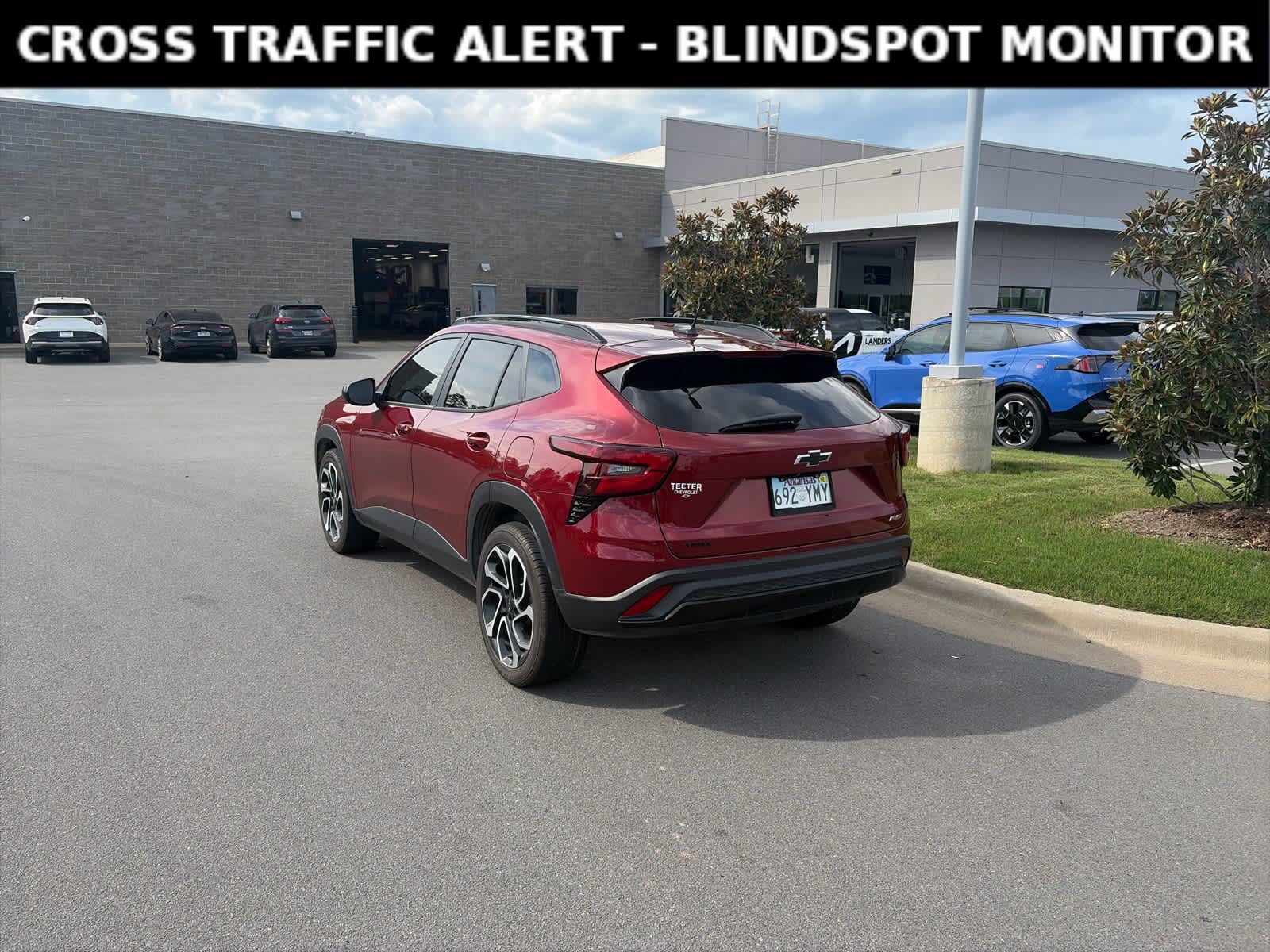 Used 2024 Chevrolet Trax RS w/ Driver Confidence Package FWD image 3