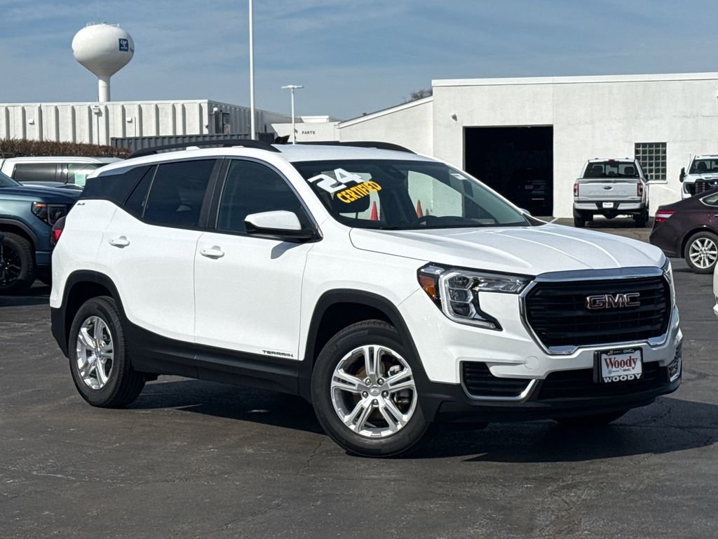 Certified 2024 GMC Terrain SLE w/ Driver Convenience Package video 2