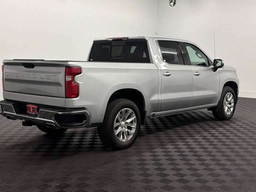 Used 2022 Chevrolet Silverado 1500 LTZ w/ Z71 Off-Road Package AWD/4WD image 9