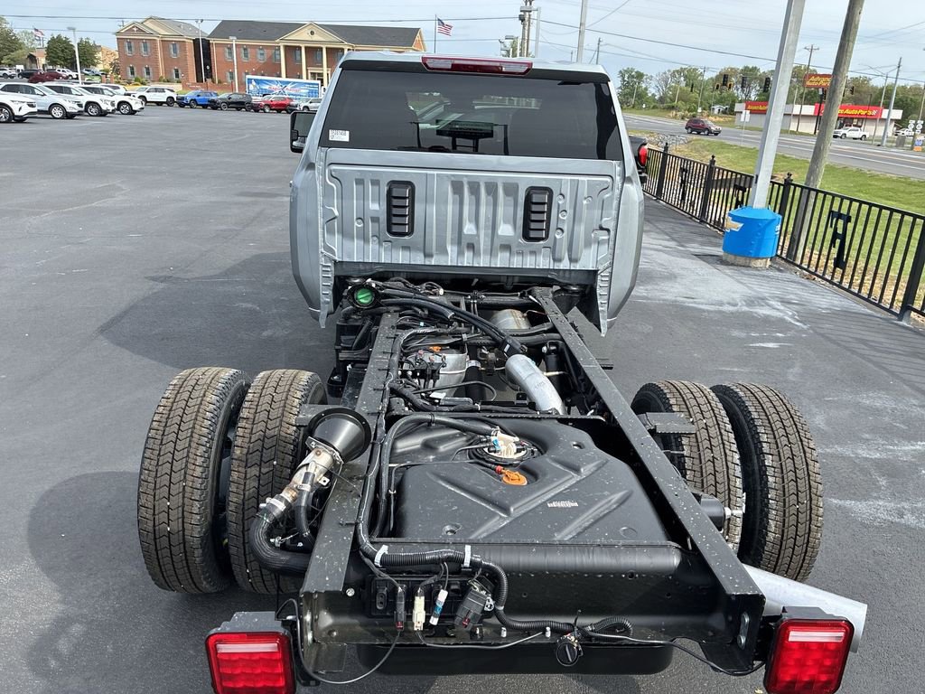 New 2026 Chevrolet Silverado 3500 LT w/ Convenience Package image 17