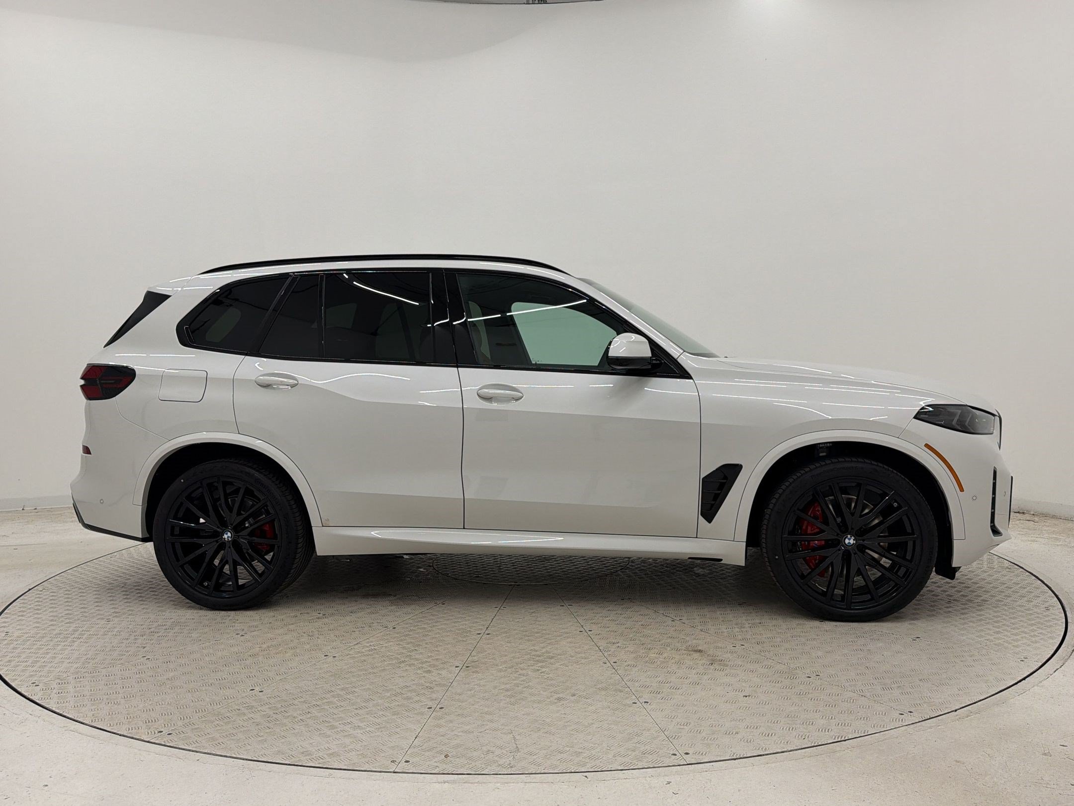 New 2026 BMW X5 sDrive40i w/ M Sport Package RWD image 8