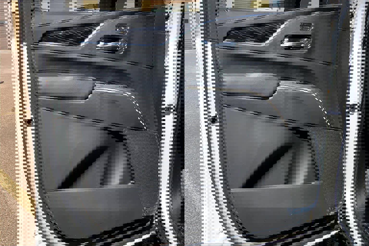 Used 2022 Cadillac Escalade Sport RWD image 22