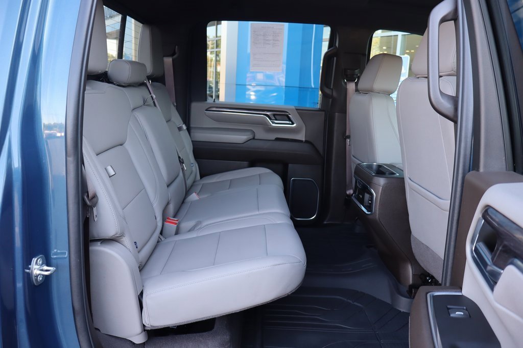 Used 2024 Chevrolet Silverado 2500 LTZ w/ LTZ Premium Package image 20