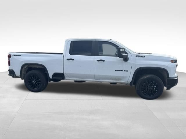 Used 2025 Chevrolet Silverado 2500 Custom w/ Custom Value Package AWD/4WD image 5