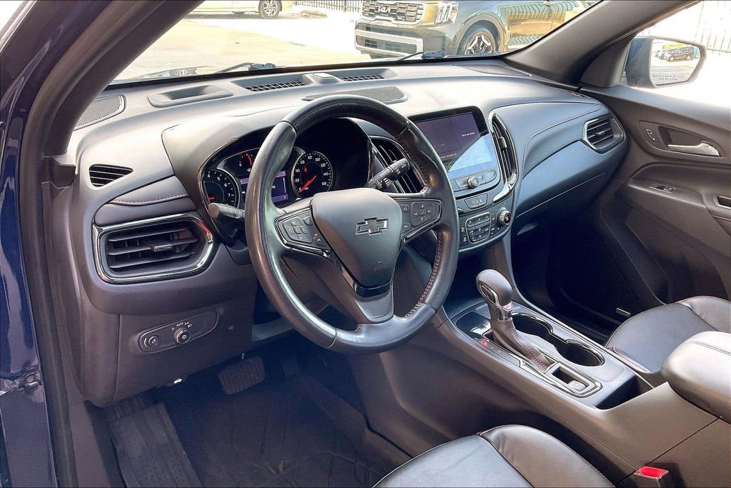 Used 2022 Chevrolet Equinox RS w/ RS Leather Package FWD image 14