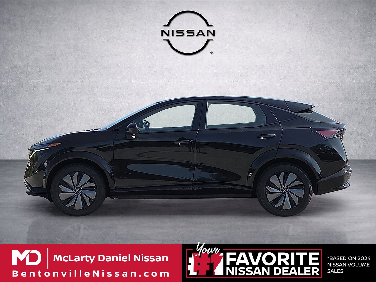 Used 2024 Nissan Ariya AWD video 3
