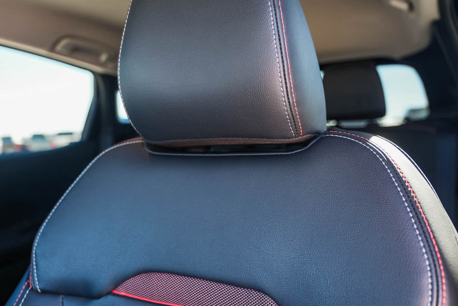 New 2025 Nissan Kicks SR FWD image 23