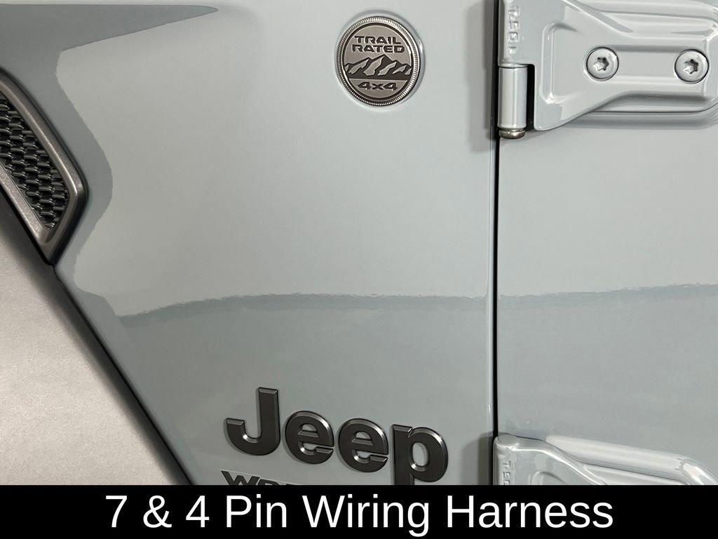 Used 2025 Jeep Wrangler Sport image 40