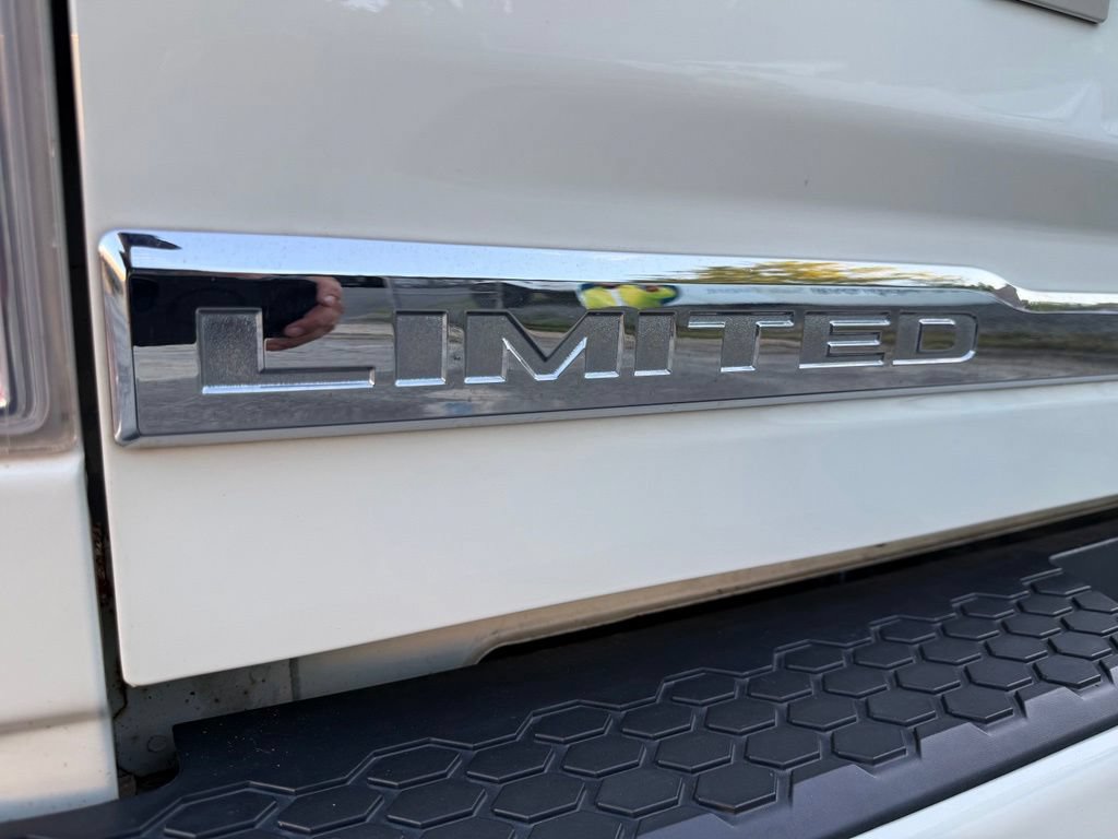 Used 2018 RAM 3500 Laramie Longhorn AWD/4WD image 31