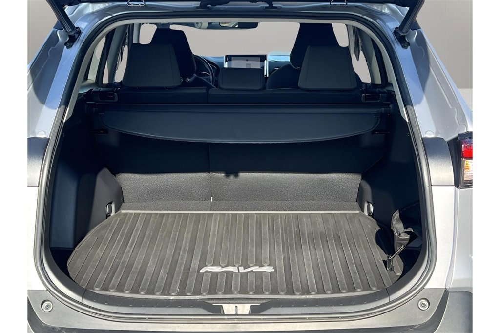 Certified 2023 Toyota RAV4 XLE image 24