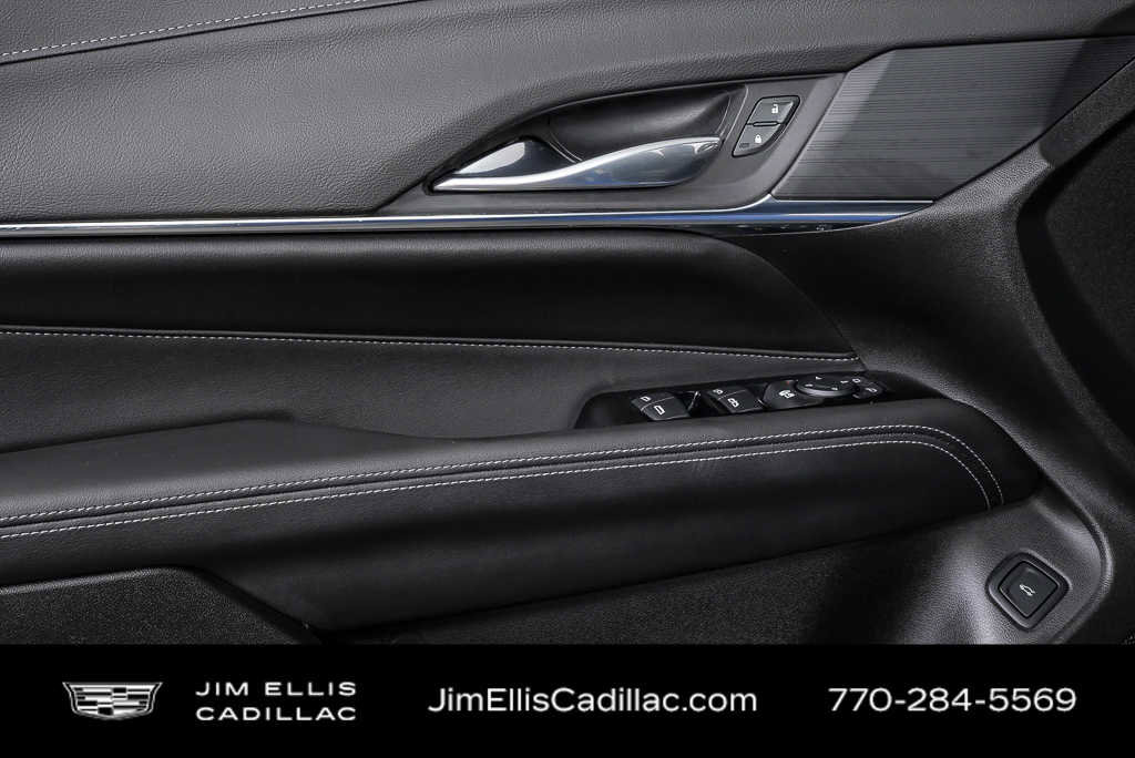 Used 2023 Cadillac CT4 Luxury w/ Cold Weather Package AWD/4WD image 6