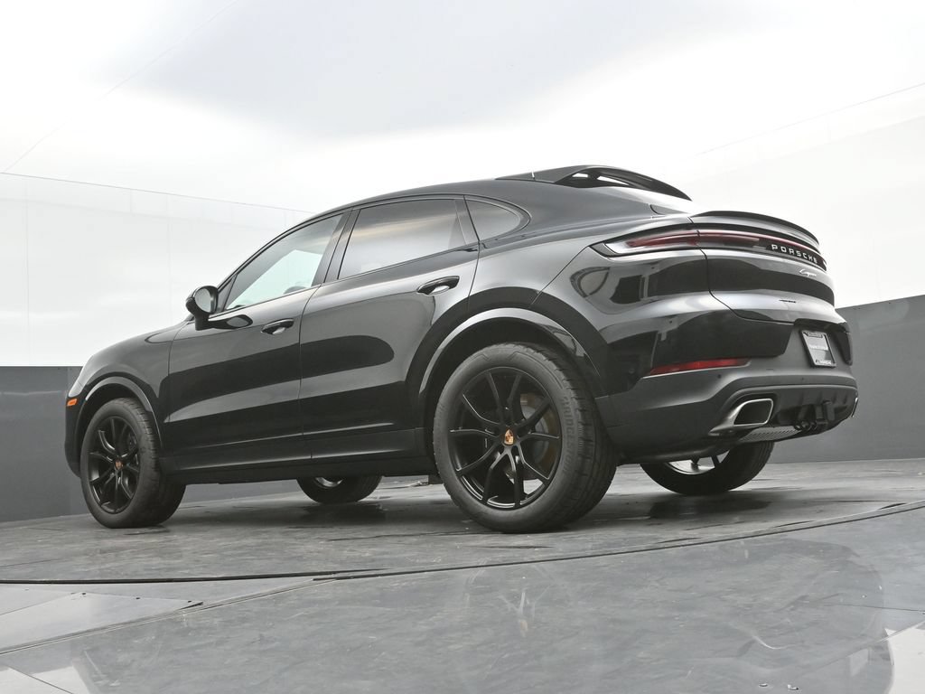 Certified 2026 Porsche Cayenne Coupe AWD/4WD image 33