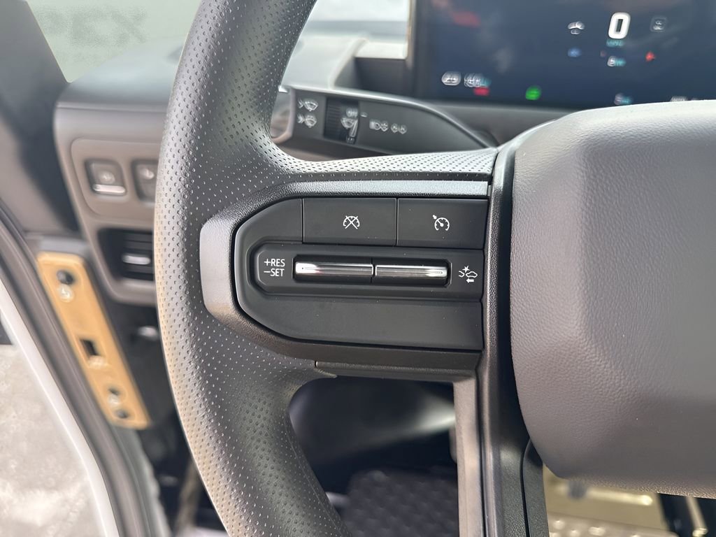 Used 2024 Chevrolet Brightdrop 400 w/ Commercial Equipment Package AWD/4WD image 13