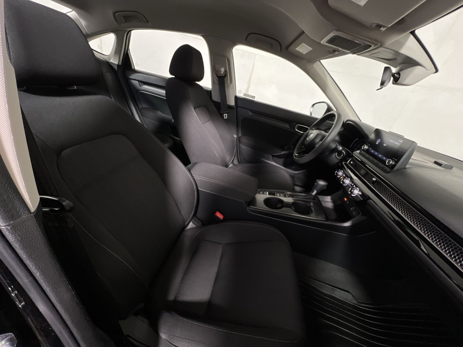 Used 2024 Honda Civic LX image 25