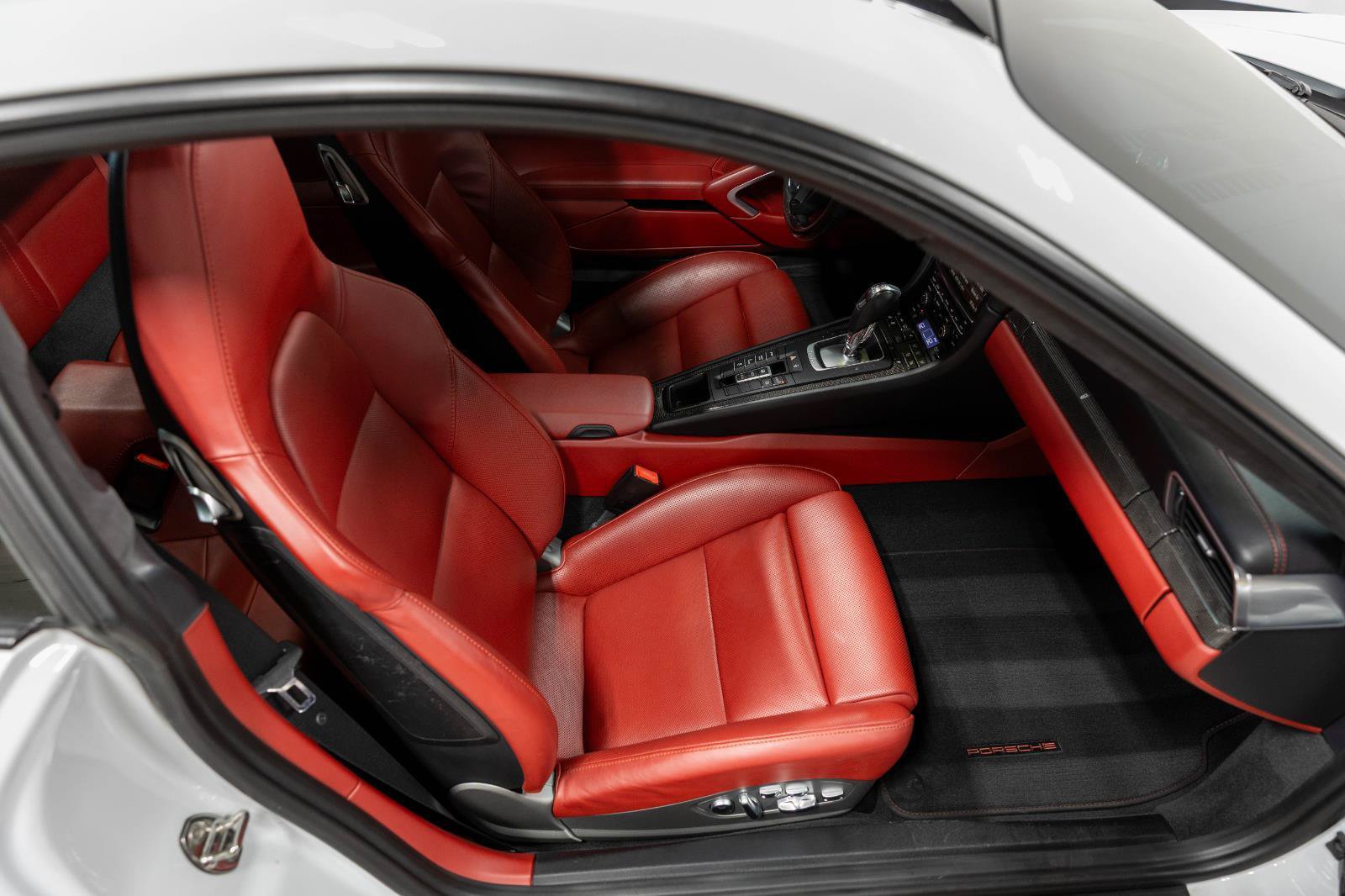 Used 2015 Porsche 911 Turbo S AWD/4WD image 70