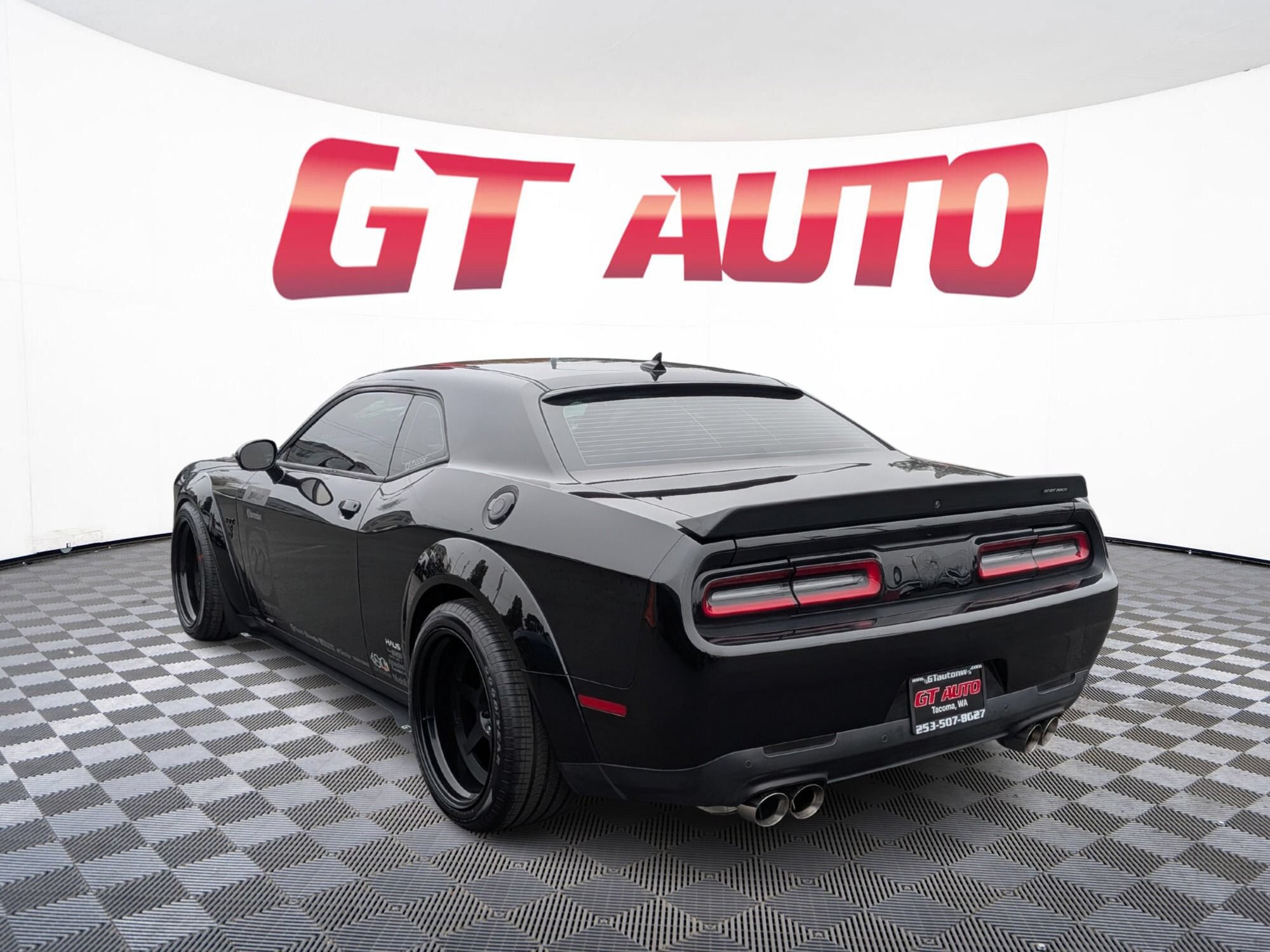 Used 2020 Dodge Challenger R/T Scat Pack RWD image 3
