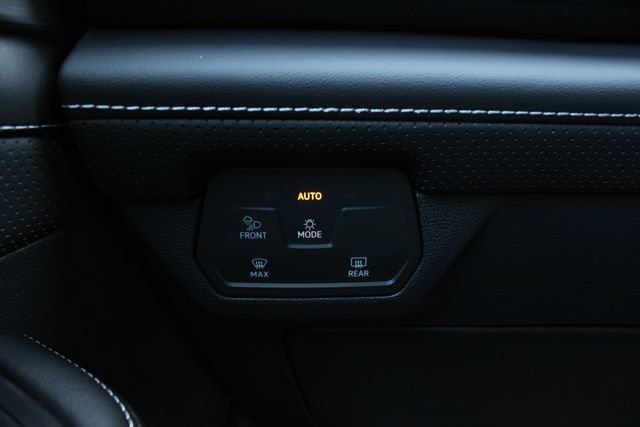 New 2026 Volkswagen Atlas Cross Sport SE AWD/4WD image 9