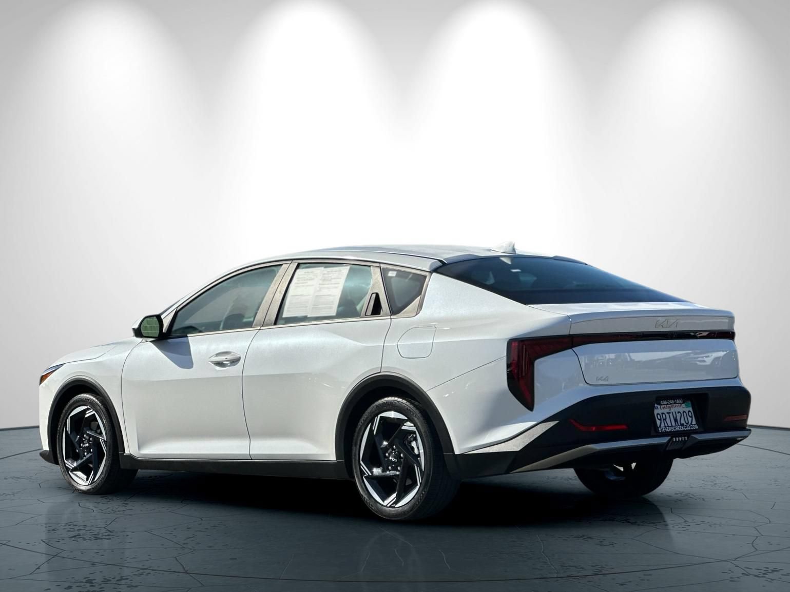 Used 2025 Kia K4 EX FWD image 6