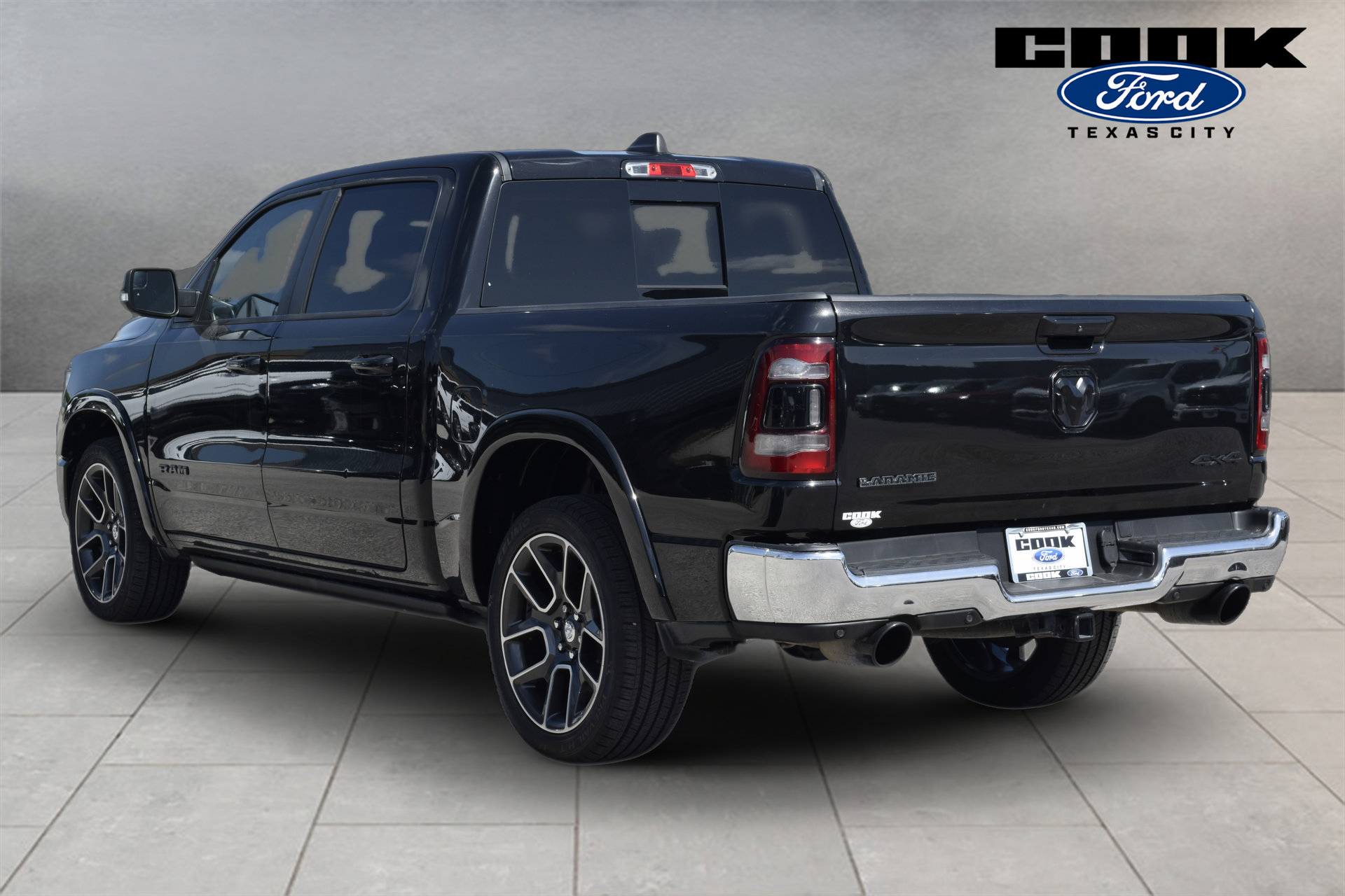 Used 2019 RAM 1500 Laramie AWD/4WD image 4