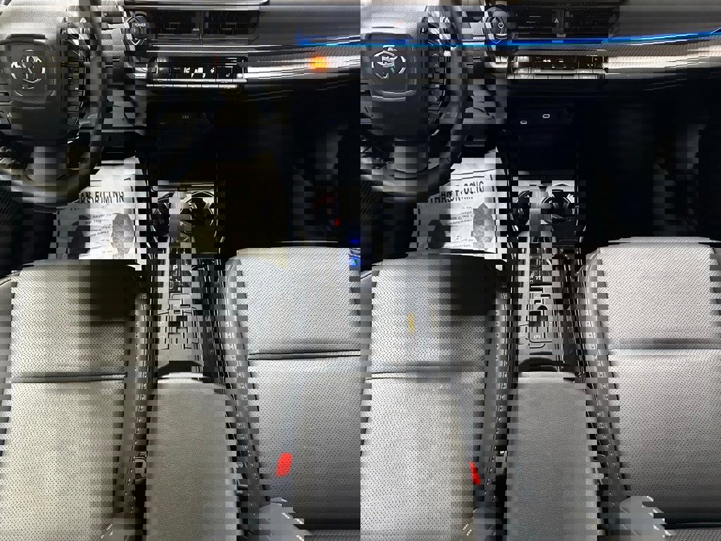 Used 2025 Toyota Prius XLE image 41