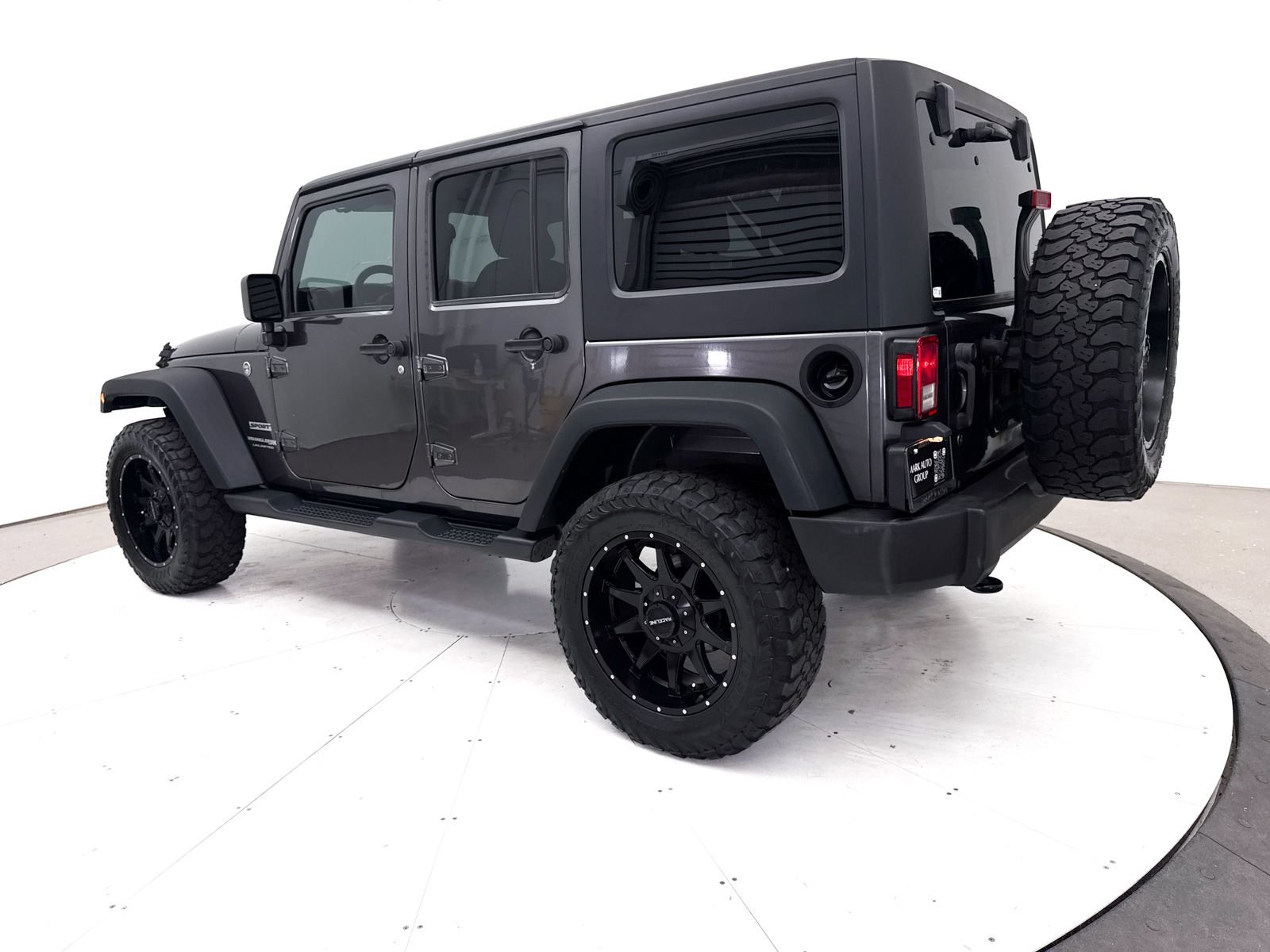 Used 2018 Jeep Wrangler Unlimited Sport S AWD/4WD image 10