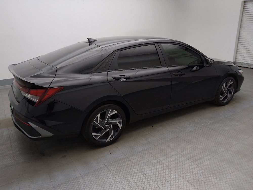 Used 2025 Hyundai Elantra Sport FWD image 10