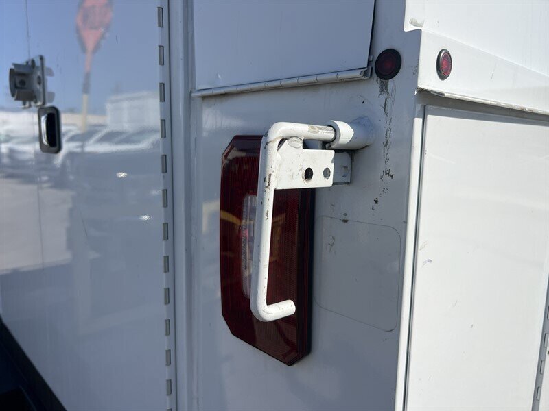 Used 2019 Ford E-350 and Econoline 350 Super Duty w/ Power Windows & Locks Group RWD image 29